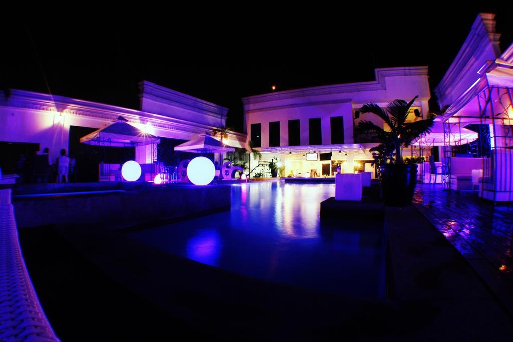 The Penthouse Hotel And Residences Ángeles Extérieur photo