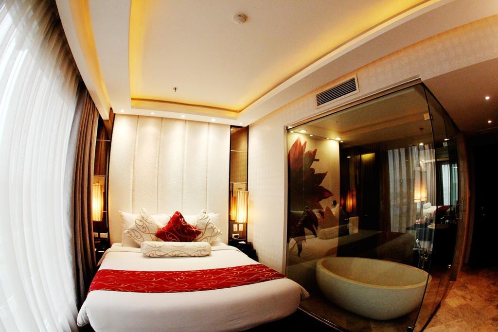 The Penthouse Hotel And Residences Ángeles Chambre photo