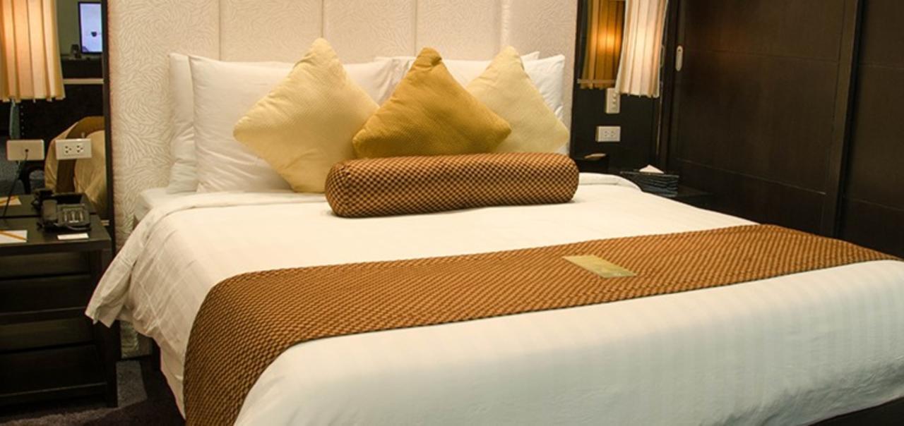 The Penthouse Hotel And Residences Ángeles Extérieur photo