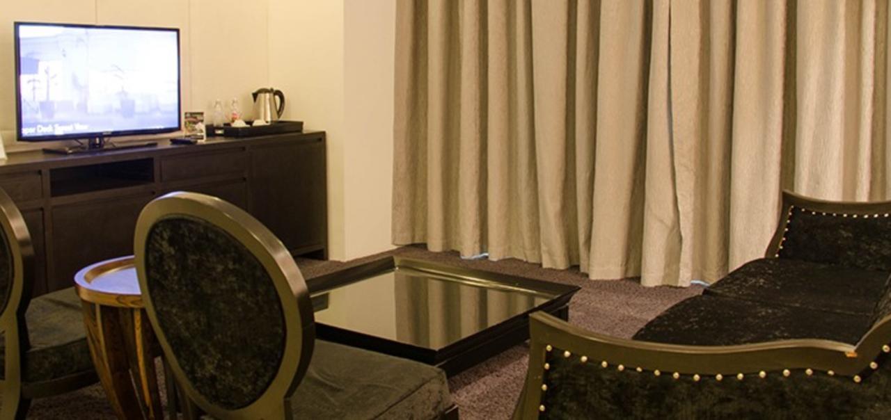 The Penthouse Hotel And Residences Ángeles Extérieur photo